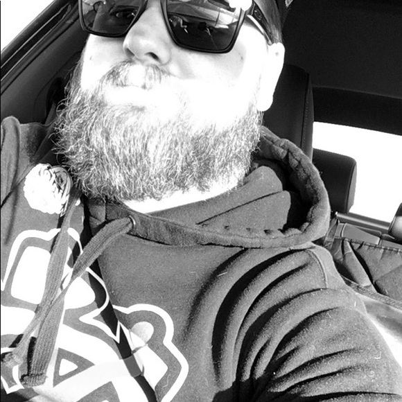 Meet your Posher, Jeremy - Picture 2 of 2